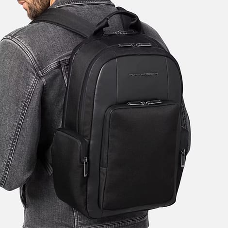 Zaino Roadster Nylon M5 in nylon idrorepellente con porta USB