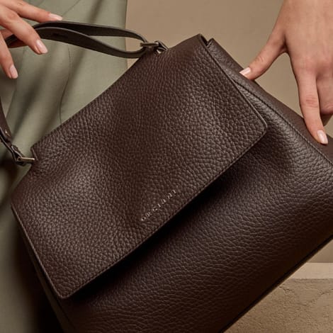 Borsa Sveva Soft Media Orciani a spalla in pelle martellata con tracolla